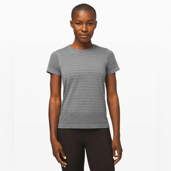 Lululemon Breeze By Squad Gray Short Sleeve Shirt 12 - Picture 4 of 16